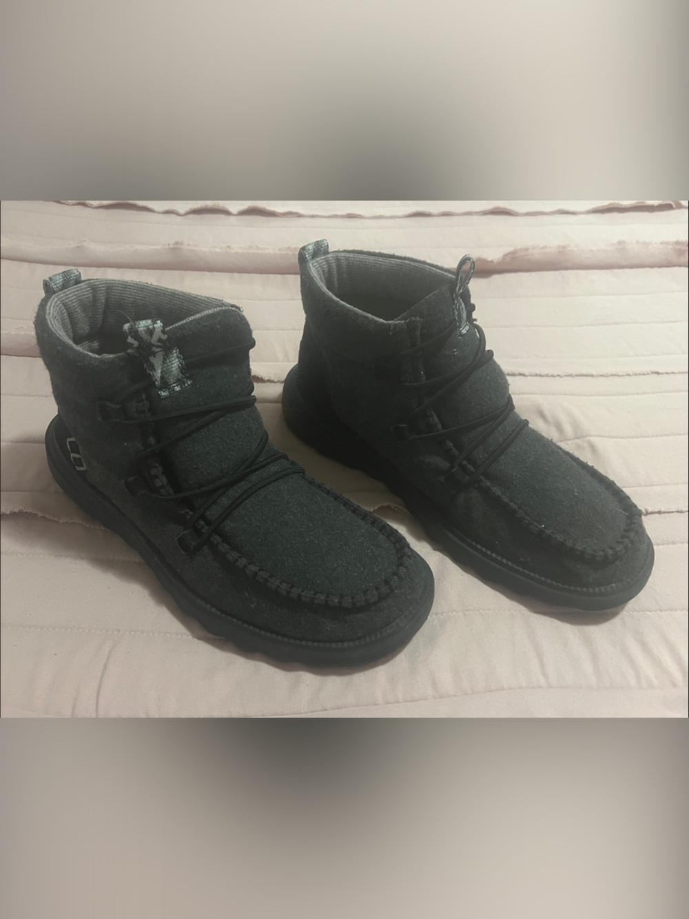 Hey Dude Women's Dark Gray Ankle Booties